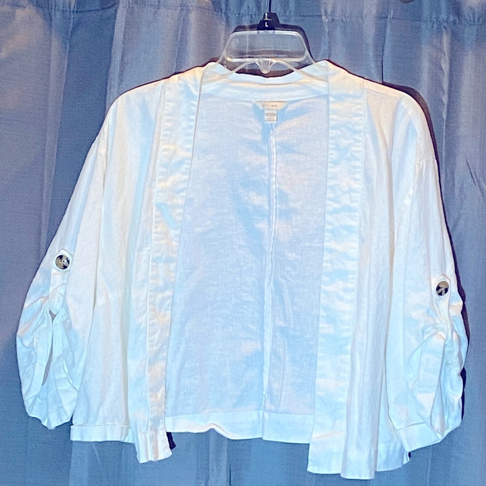 White linen open cardigan size 18/20